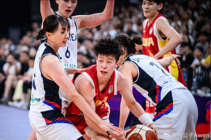 开云体育下载网址-宫导钦点扛旗人重回国家队！张曼曼中看不中用，女篮1号位还得靠她？|李缘|宫鲁鸣|日本女篮|体育赛事讨论|中国女篮_新浪体育_新浪新闻